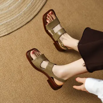 Дамски римски сандали в Ретро стил с квадратни пръсти, Дамски обувки Елегантна 2023 Лятна Мека кожа, с отворени пръсти Дамски ежедневни сандали на висок ток