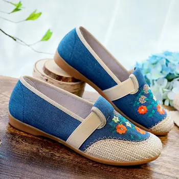 етнически дамски обувки на равна подметка, на тъканта, обувки old Beijing, ежедневни обувки за мама, лятна дамски обувки с бродирани цветя