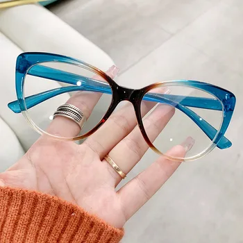 Модерни компютърни очила в рамки очила 