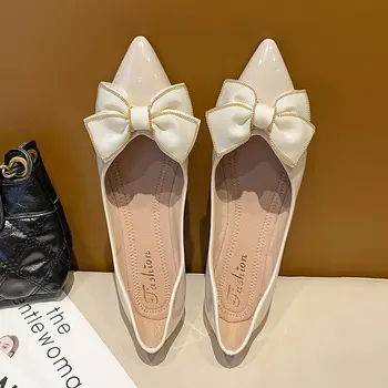 Пикантен дамски модни обувки на плоска подметка с остри пръсти, украсени с лък, удобни ежедневни универсални фини обувки на плоска подметка, сватбени обувки за булката 2023 г.